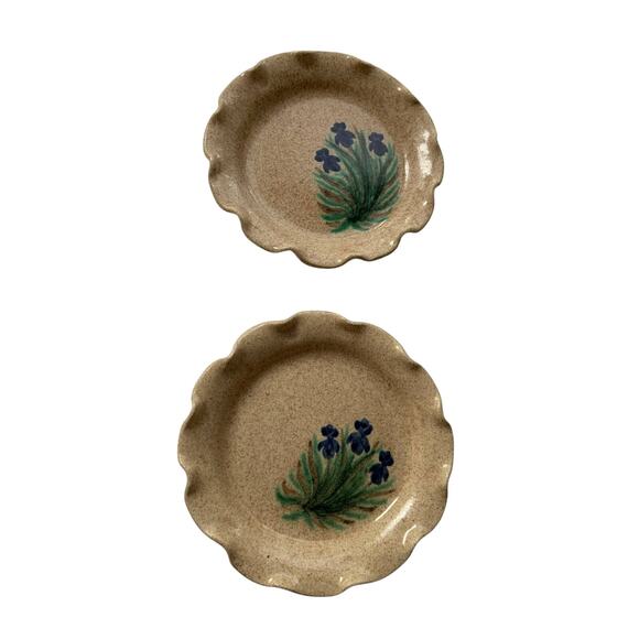 Set Of 2 Handcrafted Ceramic Scalloped Plate Pottery Flower Hand Painted - Picture 5 of 5